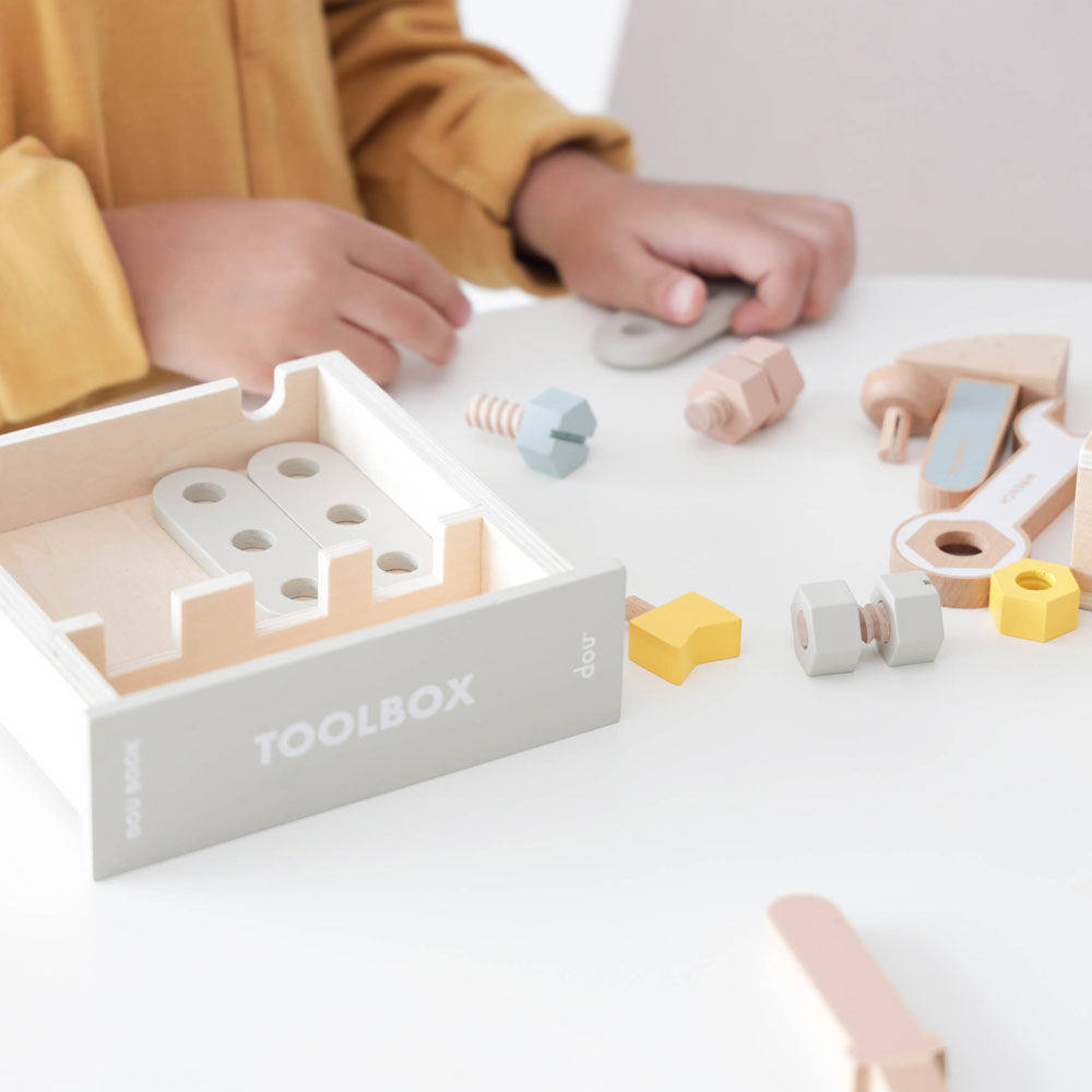 DOU BOOK( tool box)  / おもちゃ 木製玩具★