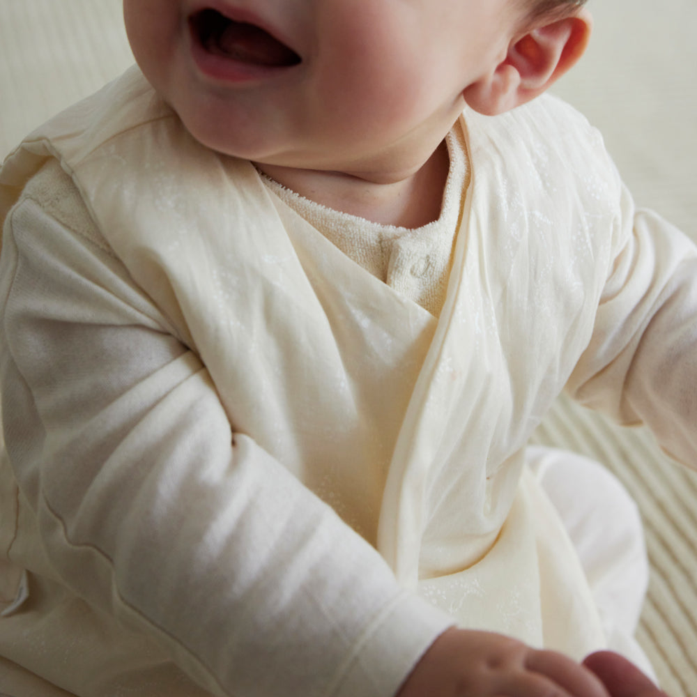 ふっくらうすわたリバーシブルベスト キナリ 新生児～90cm頃まで