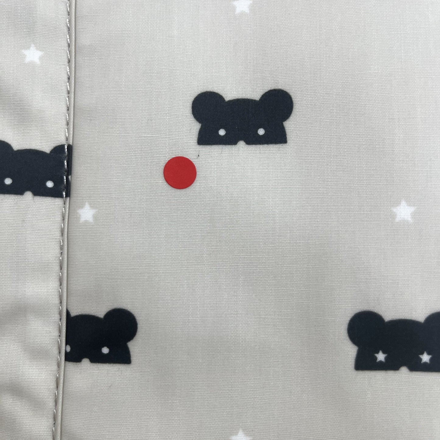 ワンタッチおむつポーチ(フラップ付き)　ベアマスク  / ギフト包装不可