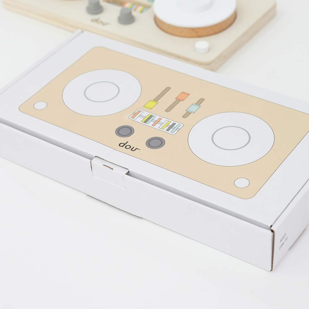 Little DJ / おもちゃ　木製玩具★