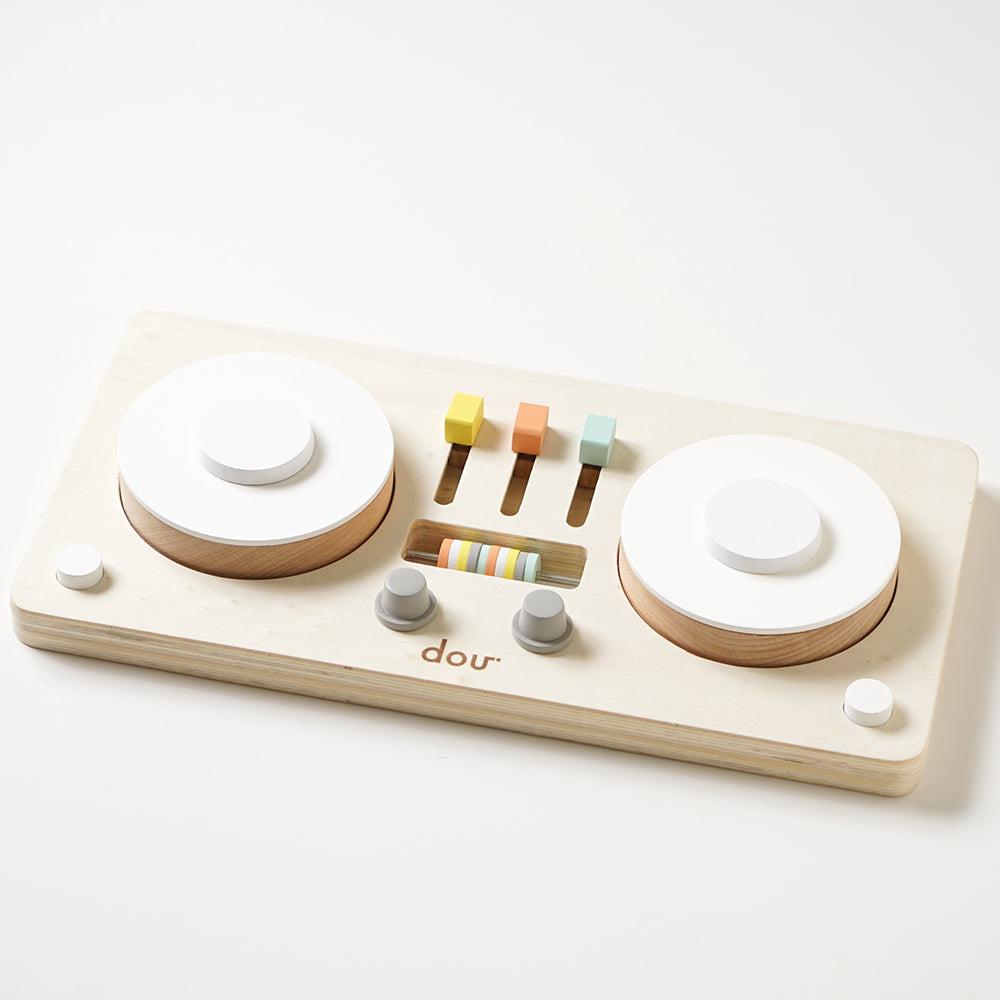 Little DJ / おもちゃ　木製玩具★