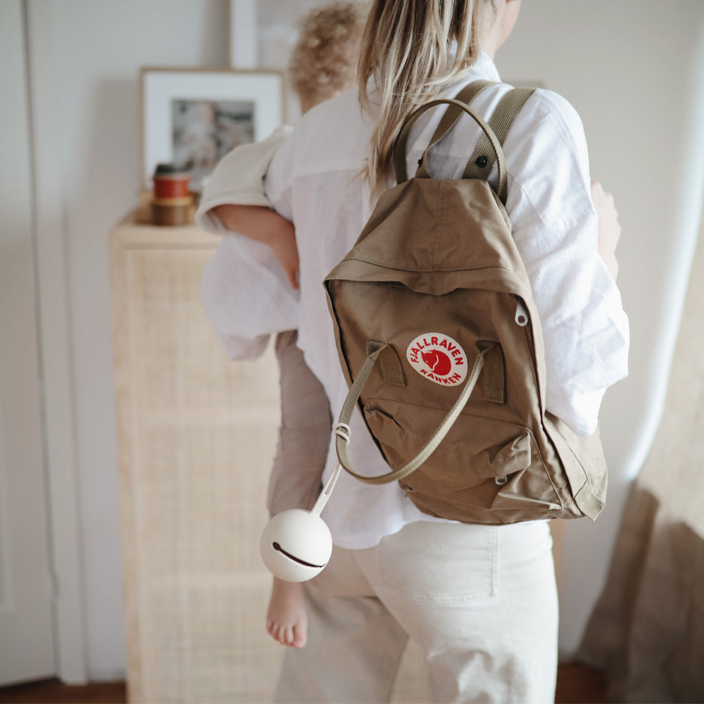 おしゃぶりケース Pale Taupe / mushie