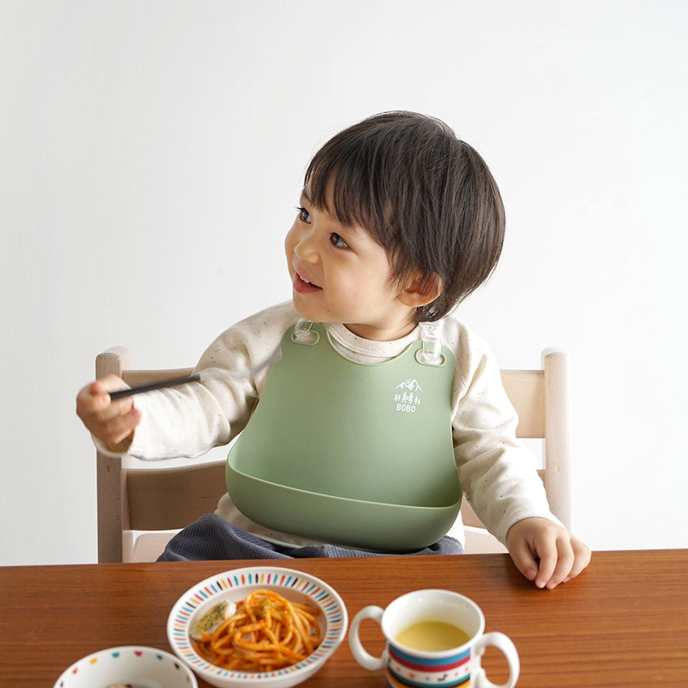 シリコンビブ　テラコッタ